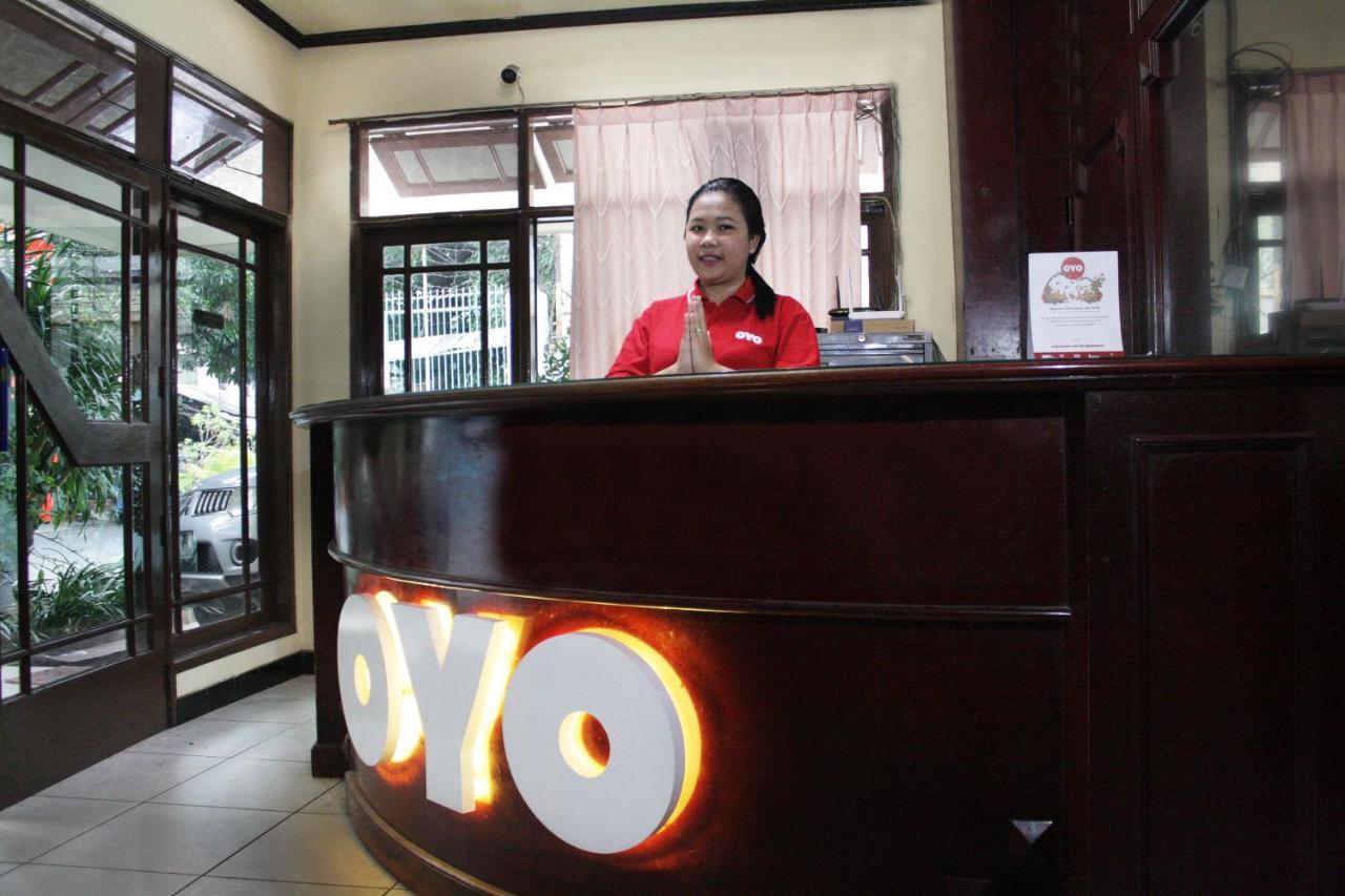 Vaccinated Staff - Oyo 181 Wisma Bintang จาการ์ตา ภายนอก รูปภาพ